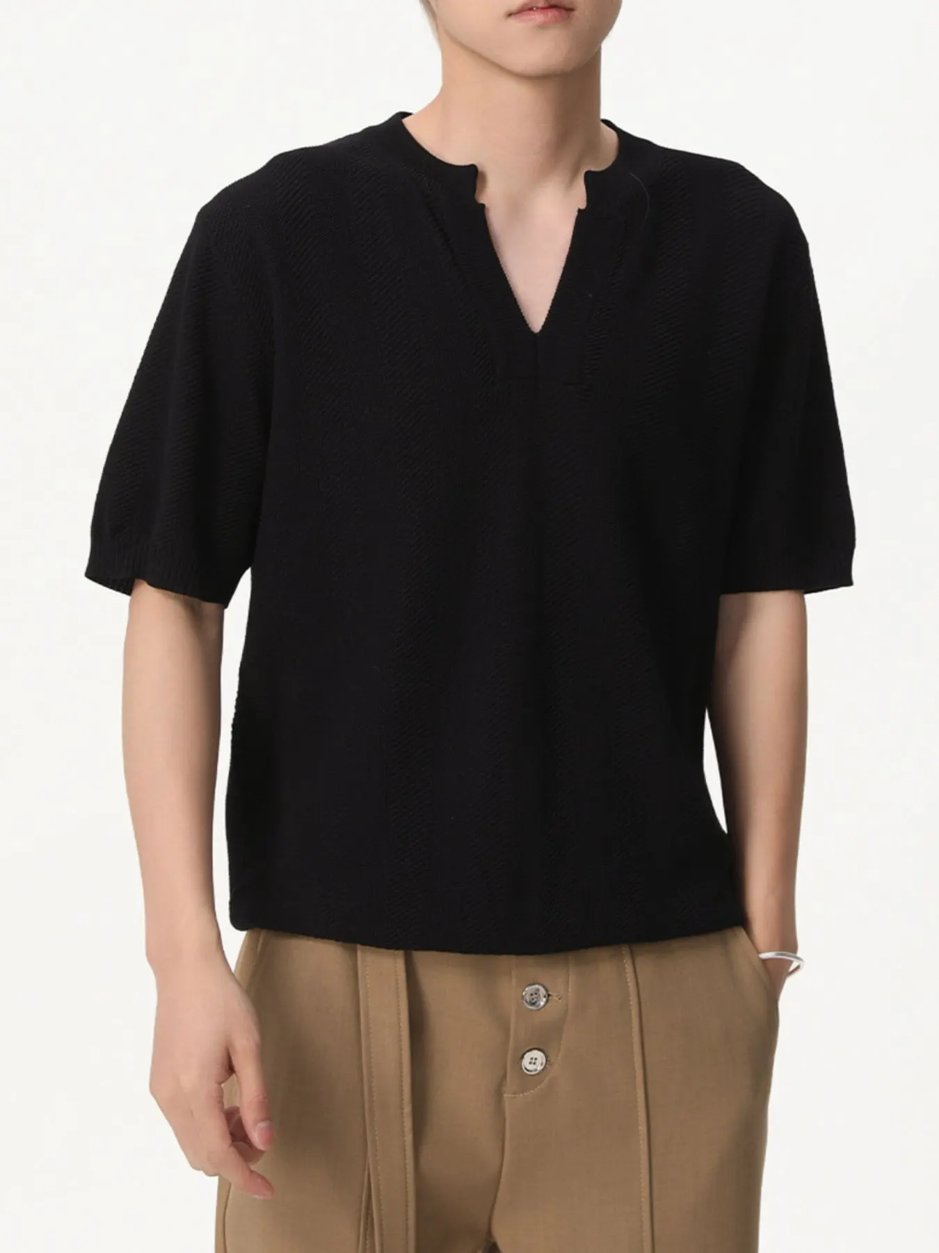 Men's Notched Short Sleeve Knit Top